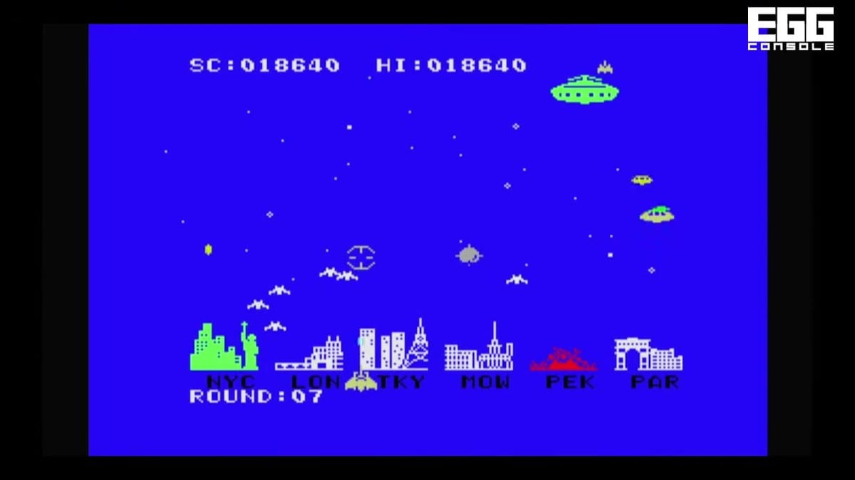 Round 7 gameplay showing red, green, and black alien ships swarming over damaged city sections
